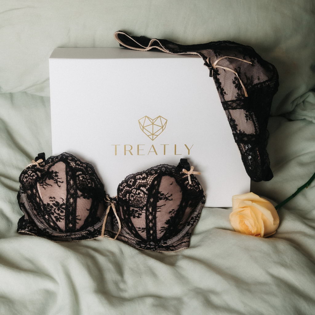 Lingerie Subscription Box for Women, Treatly UK Luxury Gift Boxed Ladies  Underwear Sets