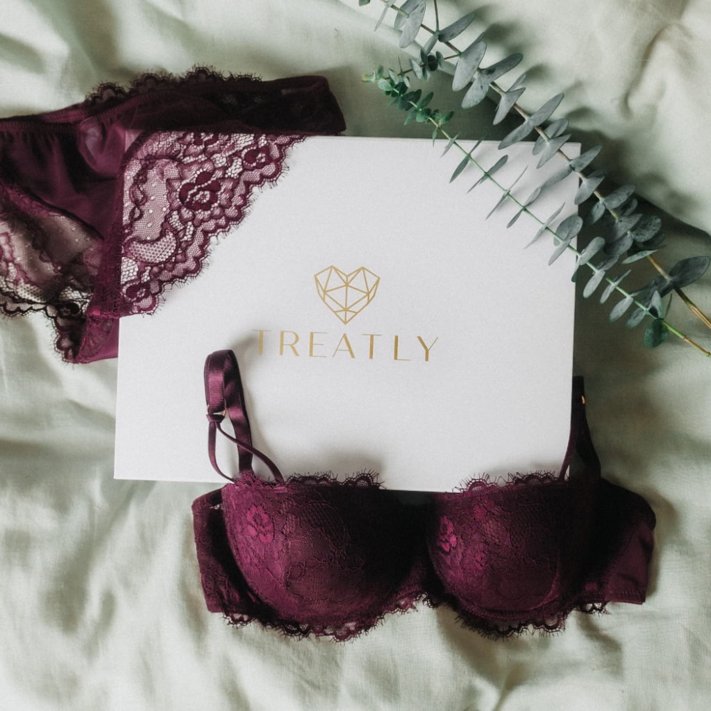 Lingerie Subscription Box for Women, Treatly UK Luxury Gift Boxed Ladies  Underwear Sets