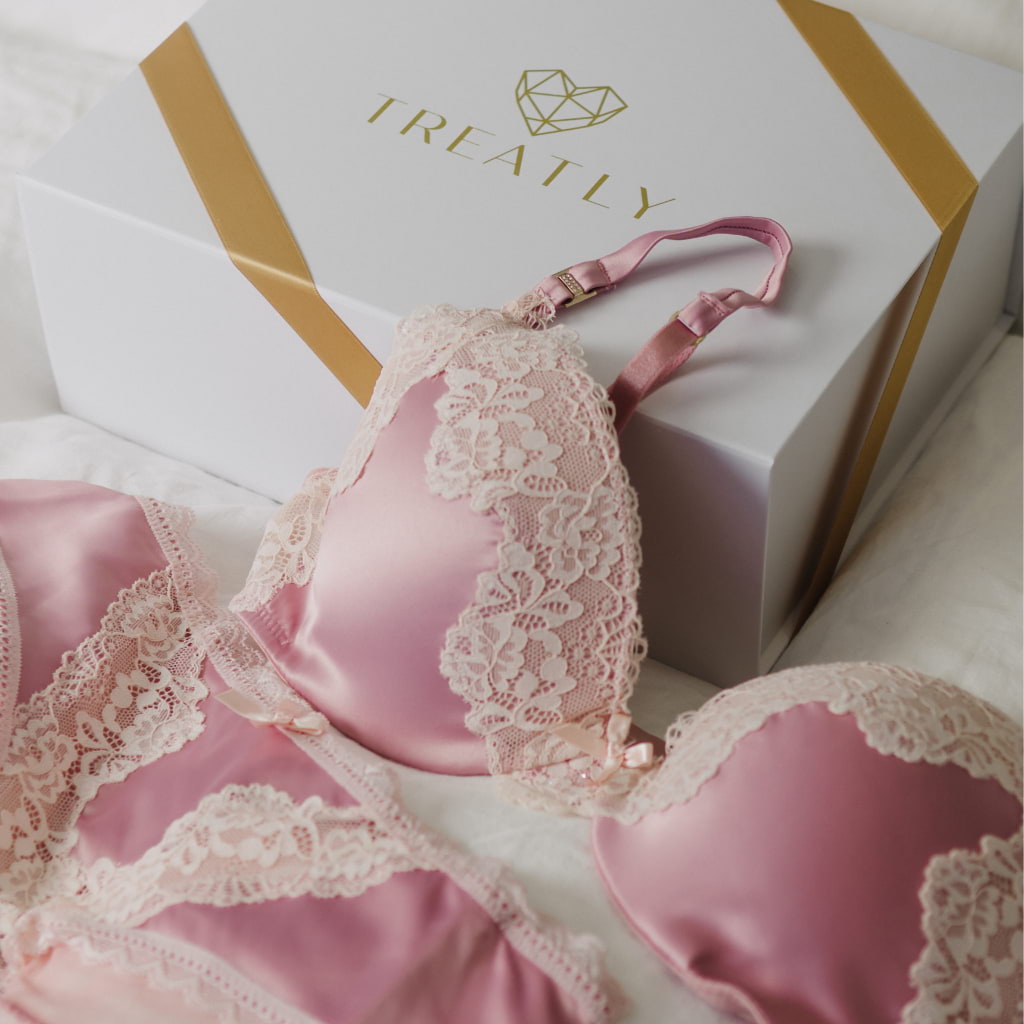 Holiday Gift Guide 2021: Luxury Lingerie Sets
